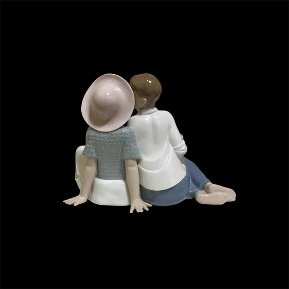 Nao By Lladro Stealing A Kiss Porcelain Figurine